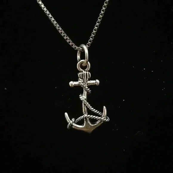Sterling silver nautical anchor pendant on 20-in sterling silver box jean - Picture 1 of 2
